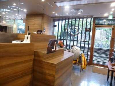 カフェ ド クリエ 飯田橋東口