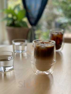 Shelter Kuko Cafe & Gallery