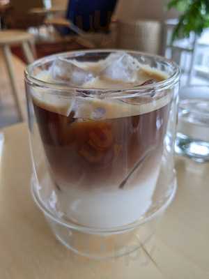 Shelter Kuko Cafe & Gallery