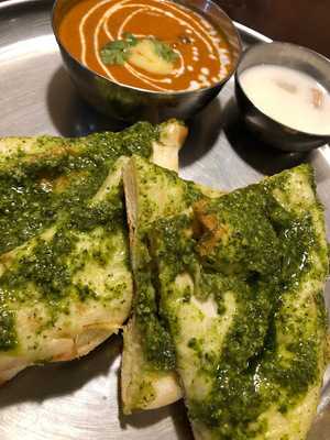 インド ネパール バル サモサ 初台店