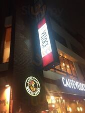 カフェ ベローチェ 神保町店