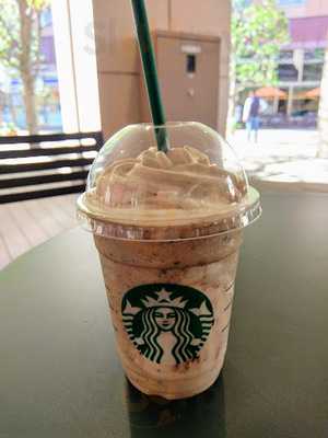 スターバックスコーヒー 飯田橋アイガーデンテラス店