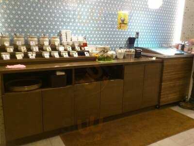 牛しゃぶ牛すき食べ放題 但馬屋 ヨドバシakiba店