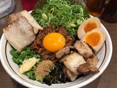 麺屋はるか 原宿店