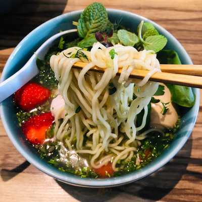 ジョニーヌードル