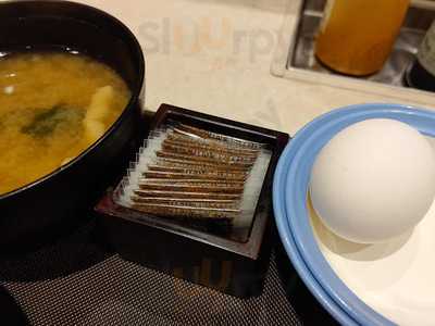 松屋 神田西口店