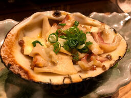 溶岩炉端焼き イナホノシズク