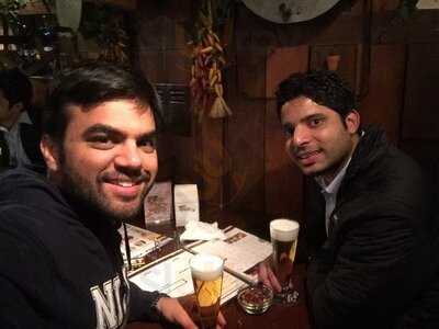 ダイニングダーツバーbee 渋谷店