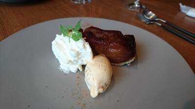 ユーゴ デノワイエ 恵比寿店