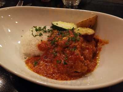 地下ワインカーヴ マナヴィーノ