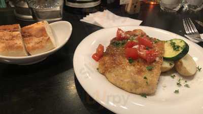 地下ワインカーヴ マナヴィーノ