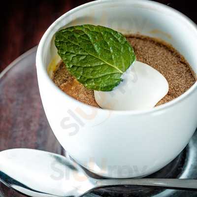 とり鉄 秋葉原昭和通り店