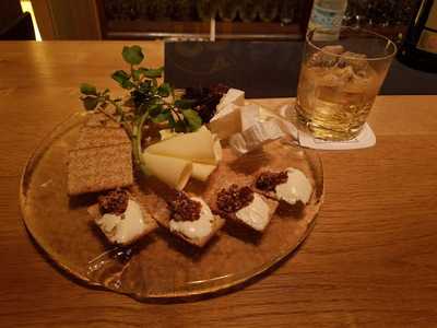 ウイスキー ボトルバー Den Hibiya