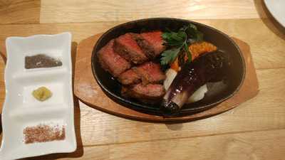 酔っ手羽　神保町店