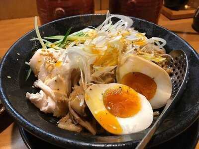 九州らーめん 博多吉もん