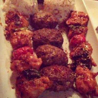 トゥーラ ダイニングバー