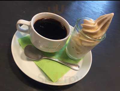 ビストロ カフェ ア ターブル