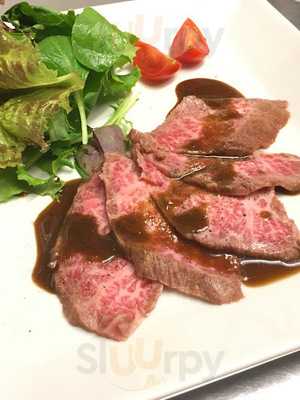 沖縄料理とワイン ワイモリカ