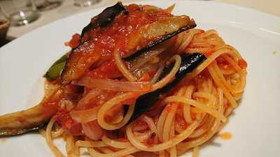 壁の穴 渋谷道玄坂小路本店