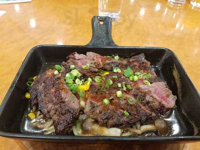 壁の穴 渋谷道玄坂小路本店