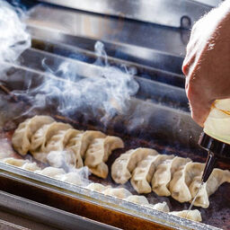 ぎょうざ いってん 神田本店