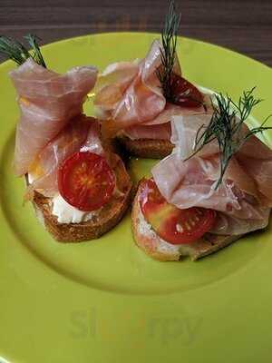 Fiore Pizza Dining & Bar