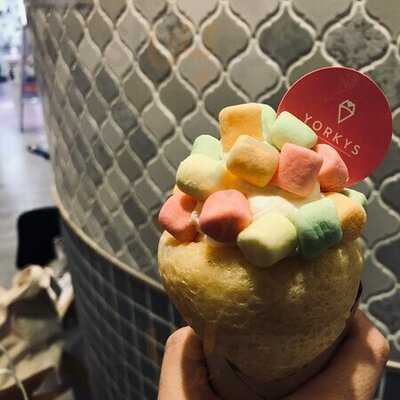 Yorkys Creperie Shibuya 109店