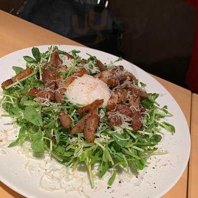 食堂酒場　エナジーホール