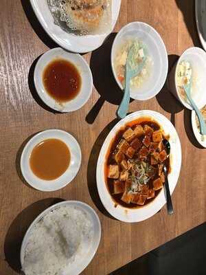 横浜餃子軒 神田店