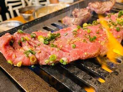 生焼きホルモン元家 別邸