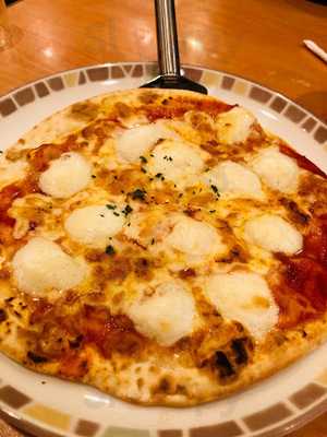 サイゼリヤ笹塚駅前