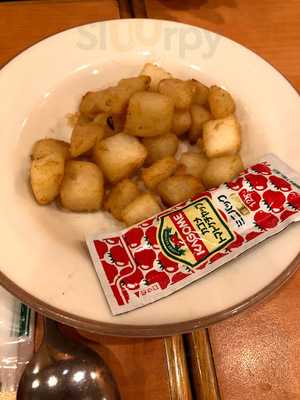 サイゼリヤ笹塚駅前