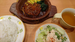 サイゼリヤ笹塚駅前