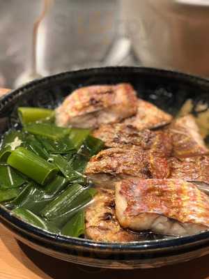 長浜鮮魚卸直営店 博多 魚助 丸の内店