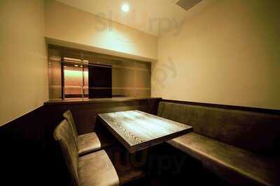 焼き鳥とワイン 源