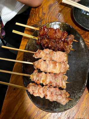 本格炭火串焼店 焼鳥商会