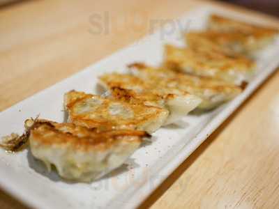 神戸餃子 樂 神田店