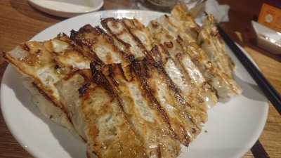 神戸餃子 樂 神田店