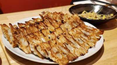 神戸餃子 樂 神田店