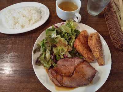 鉄板料理と国産ワイン 神田岩本町style 2号店