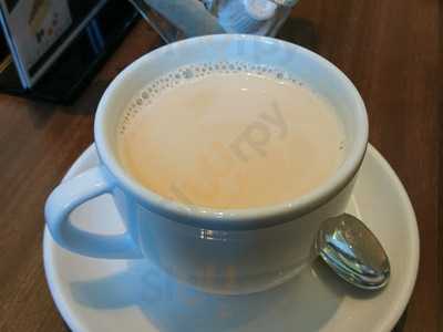 ディー エル カフェ 皇居前店