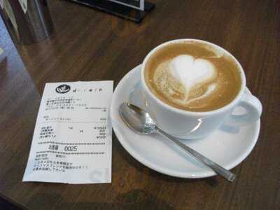 ディー エル カフェ 皇居前店