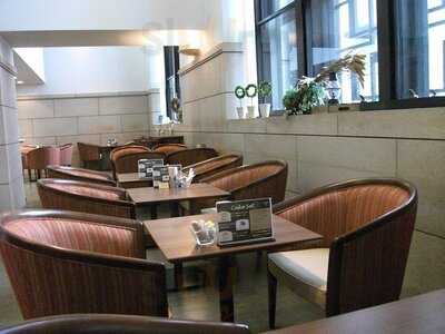 ディー エル カフェ 皇居前店