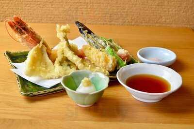 Soba & Sake 八福寿家