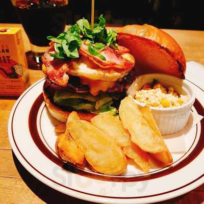 Ｄｉｎｉｎｇ ｃａｆｅ ｔｈｅａｔｅｒ