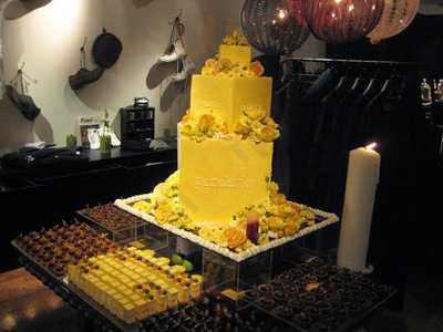 Ｄｉｎｉｎｇ ｃａｆｅ ｔｈｅａｔｅｒ