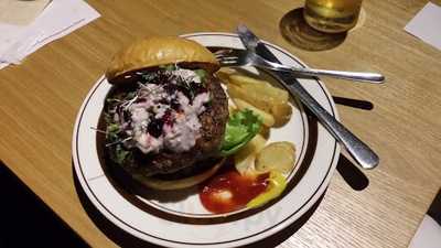 Ｄｉｎｉｎｇ ｃａｆｅ ｔｈｅａｔｅｒ