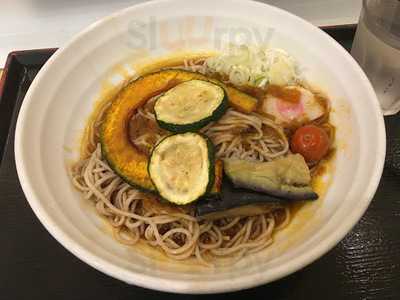 野菜を食べるカレーcampexpress神田店