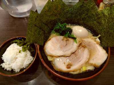 横浜家系ラーメン ごっち