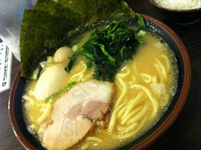 横浜家系ラーメン ごっち